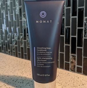 Monat smoothing deep conditioner